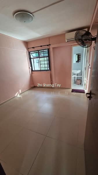 530 JURONG WEST STREET 52 photo 2