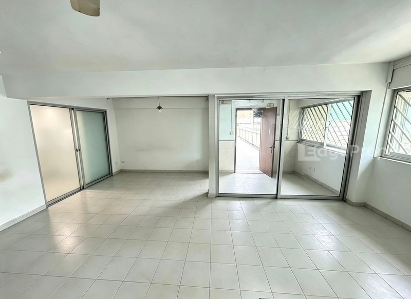 333 SERANGOON AVENUE 3 image 1 of 10