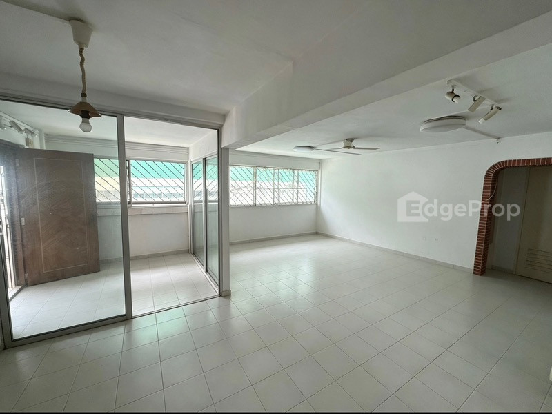 333 SERANGOON AVENUE 3 photo 3