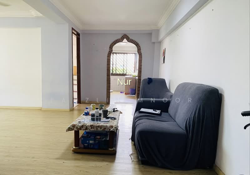 33 TEBAN GARDENS ROAD image 1 of 10