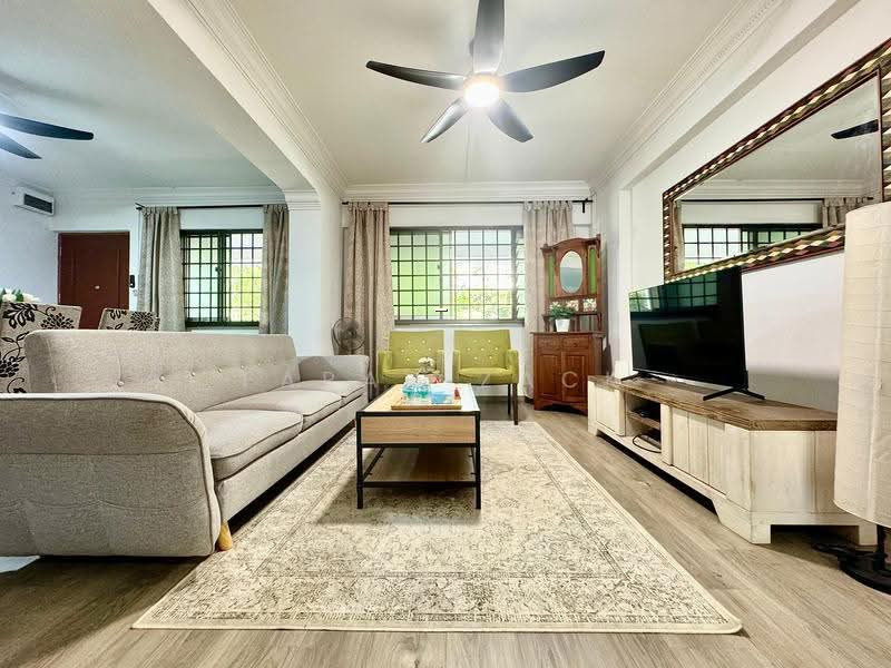 711 JURONG WEST STREET 71 photo 3