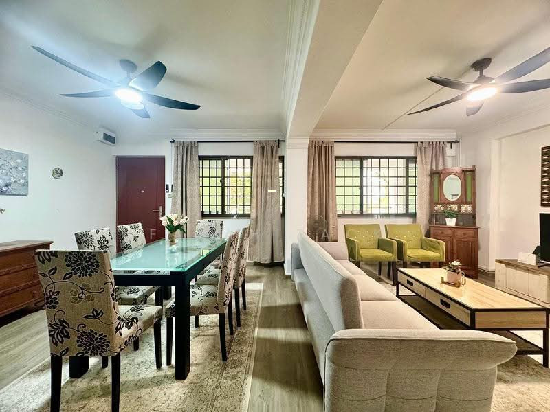711 JURONG WEST STREET 71 photo 4
