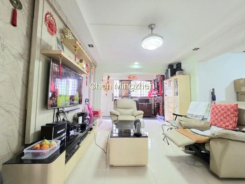 824 JURONG WEST STREET 81 photo 3