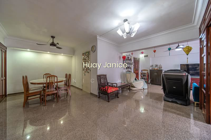 471 SEMBAWANG DRIVE photo 2