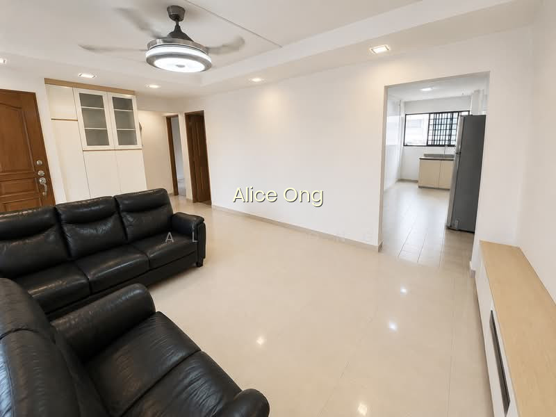 609 YISHUN STREET 61 image 1 of 9