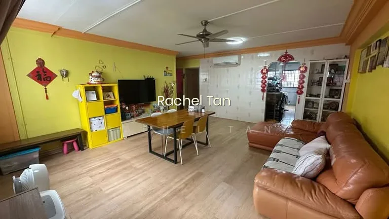 846 Tampines Street 82 image 1 of 10