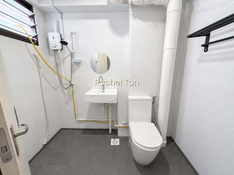419 HOUGANG AVENUE 8 photo 3