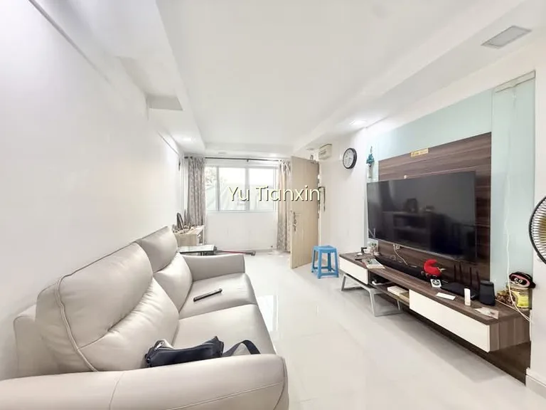 67 Marine Drive image 1 of 10