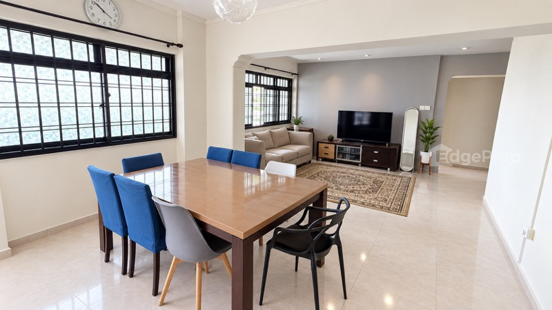 231 COMPASSVALE WALK