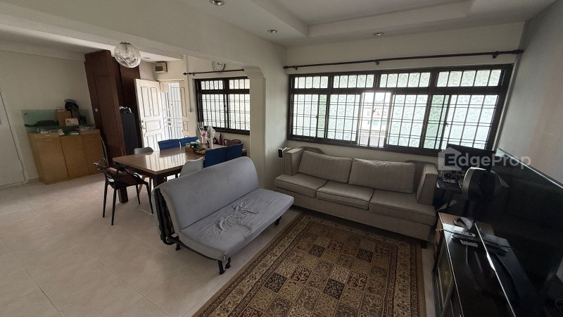 231 COMPASSVALE WALK photo 6
