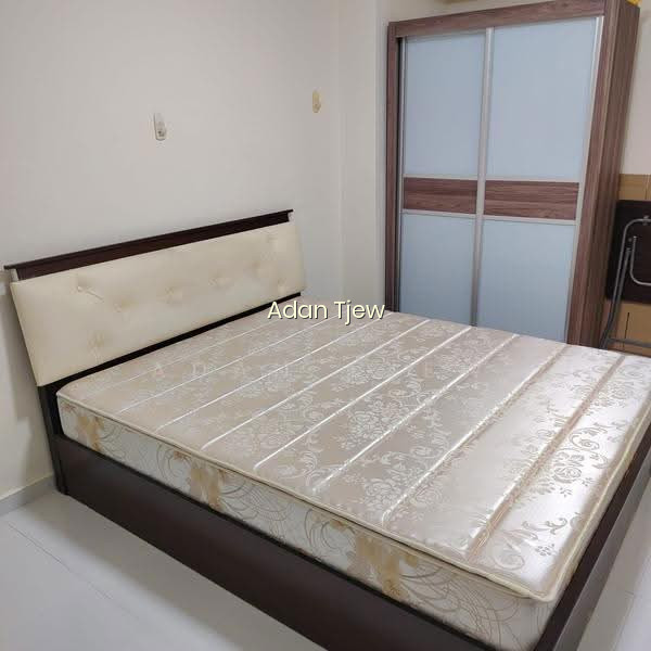 464 UPPER SERANGOON ROAD image 1 of 10