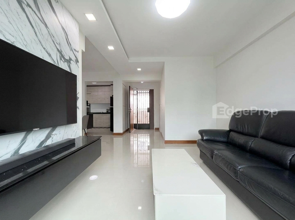 316B PUNGGOL WAY image 1 of 10