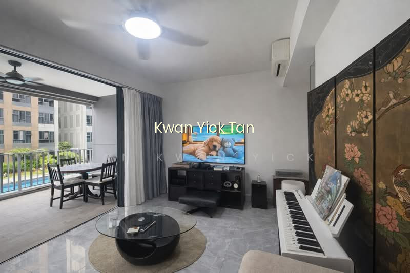 Super Undervalued 4BR | Near MRT | Pool View photo 2