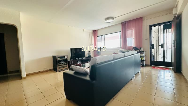 658 HOUGANG AVENUE 8 photo 3