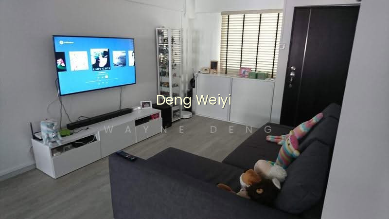124 HOUGANG AVENUE 1 image 1 of 9
