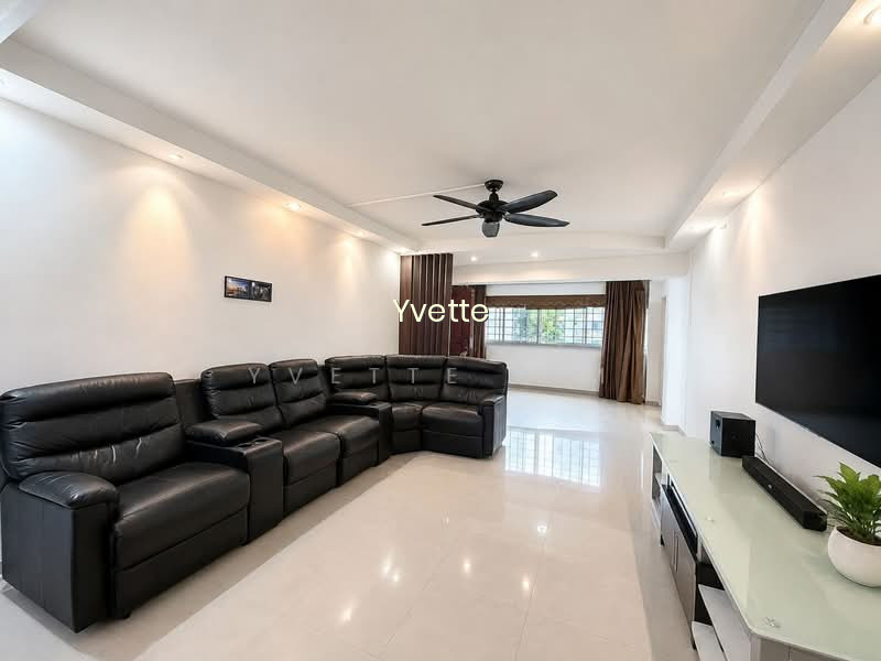 114 TAMPINES STREET 11 photo 2