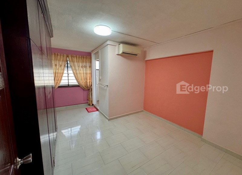 922 JURONG WEST STREET 92 photo 4