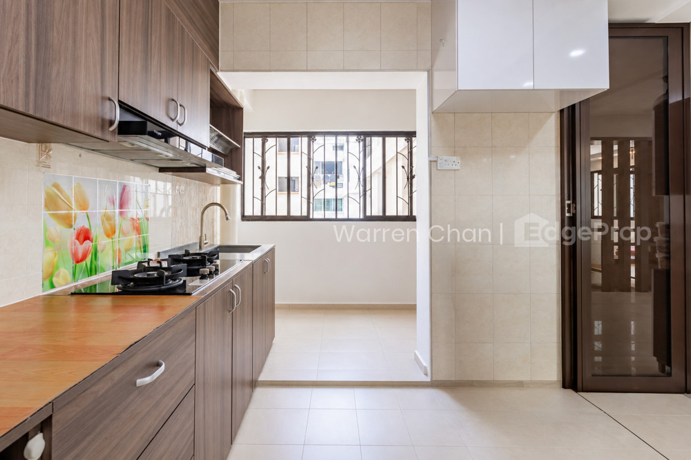 706 WOODLANDS DRIVE 40 photo 5