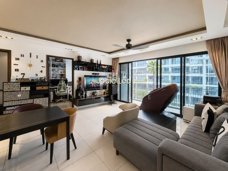 RIVERPARC RESIDENCE image 1 of 9
