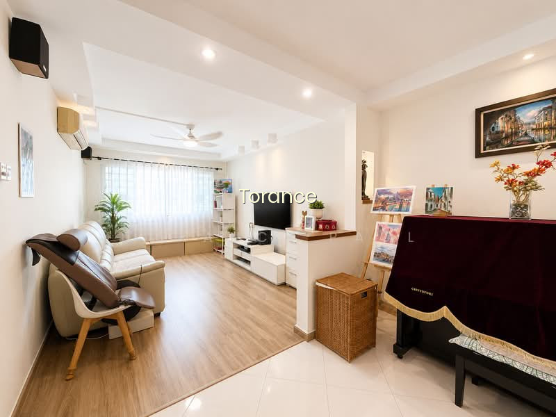 539 HOUGANG STREET 52 image 1 of 10