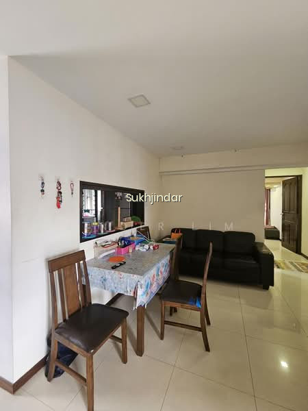 108 RIVERVALE WALK image 1 of 10