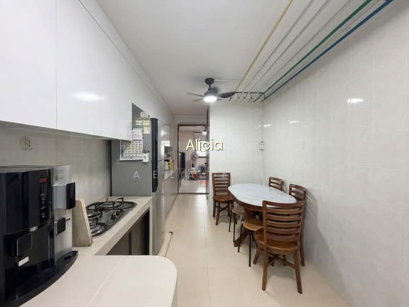 250 YISHUN AVENUE 9 photo 4