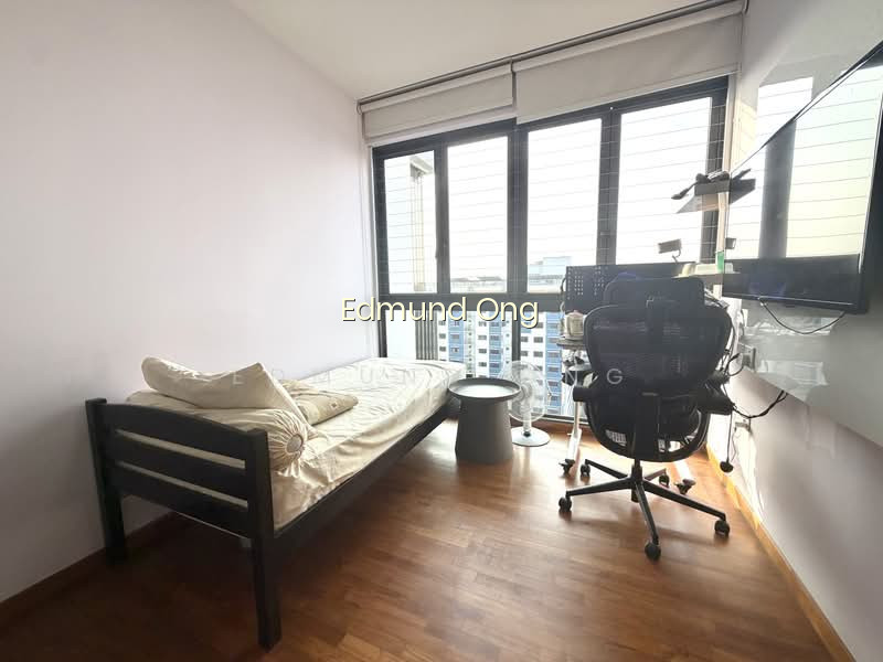 SKYPARK RESIDENCES photo 5