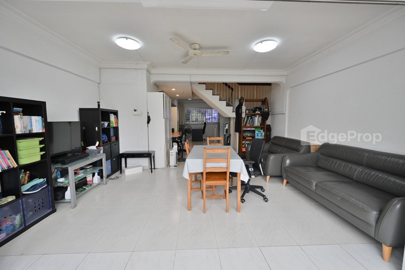 628 HOUGANG AVENUE 8 photo 2