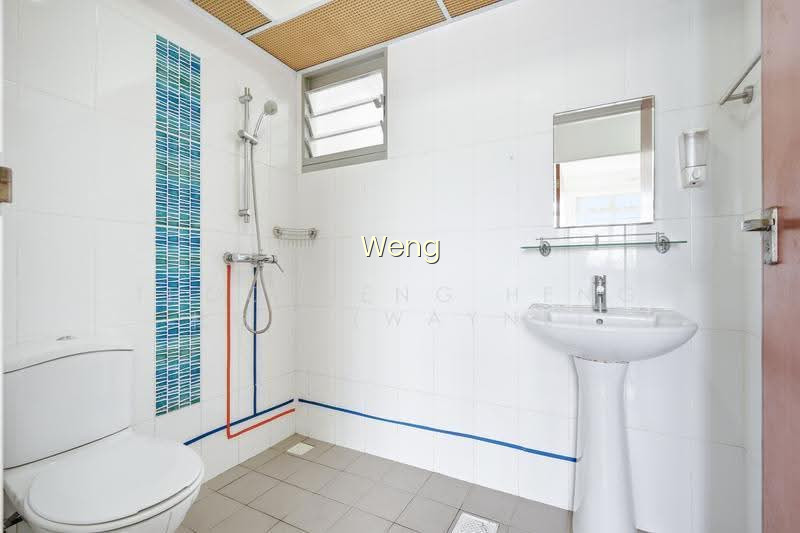 185B WOODLANDS STREET 13 photo 3