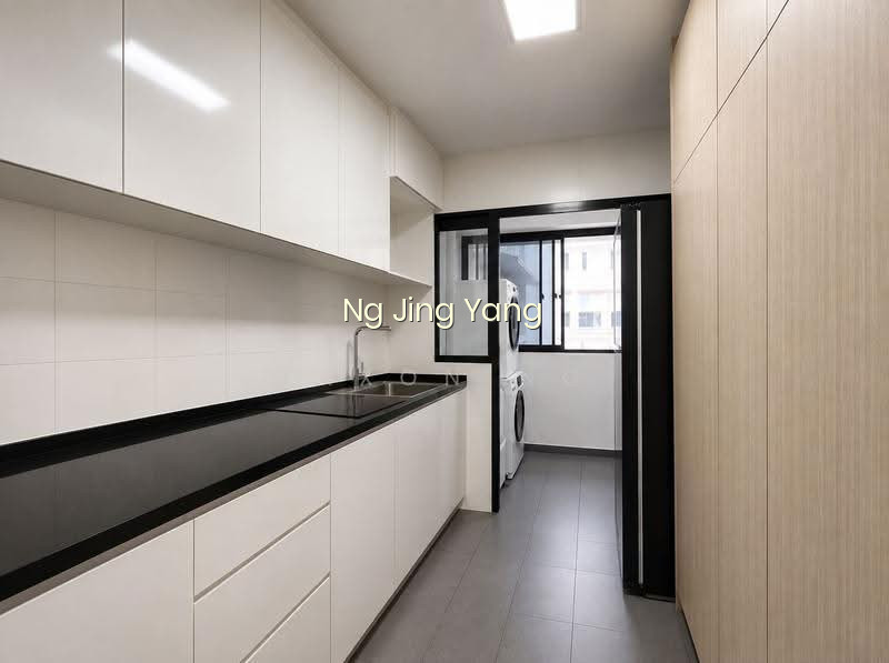 258A PUNGGOL FIELD photo 2