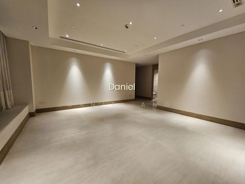 The Ritz-Carlton Residences photo 2