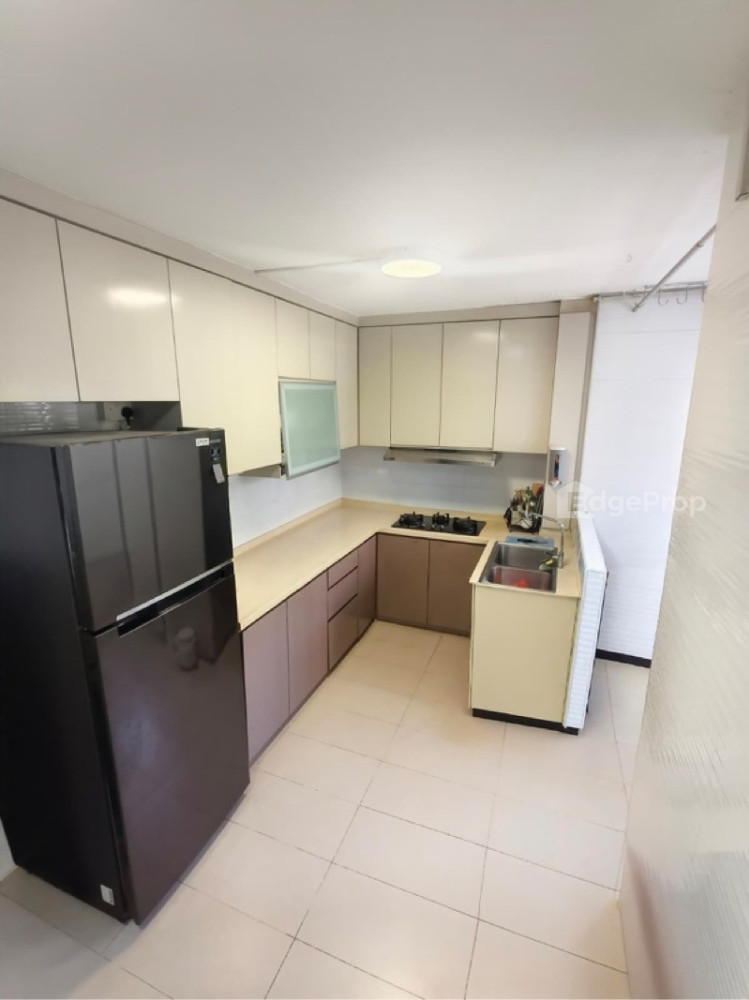 555 JURONG WEST STREET 42 photo 3