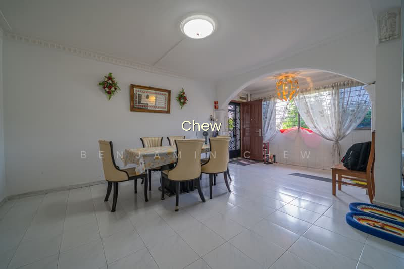 936 TAMPINES AVENUE 5 photo 3