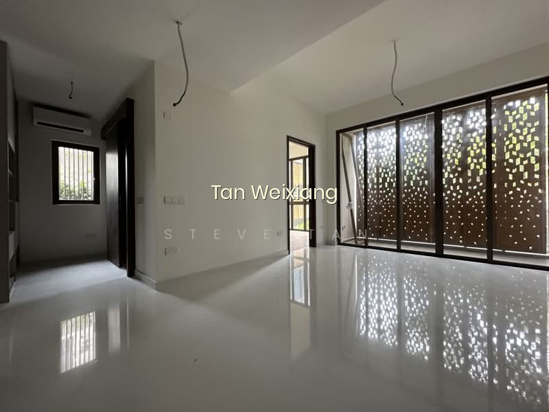 SUPER CHEAP RARE 3 BEDROOMS DISTRICT 10 image 1 of 10