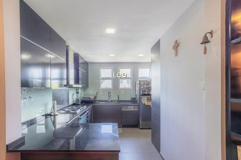 Freehold 5BEDROOM Siglap Large Format Living photo 3