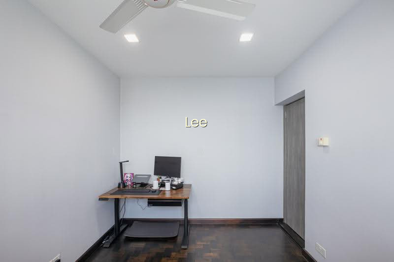 Freehold 5BEDROOM Siglap Large Format Living photo 6
