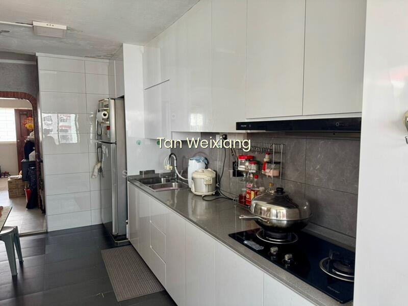 312 JURONG EAST STREET 32 photo 3
