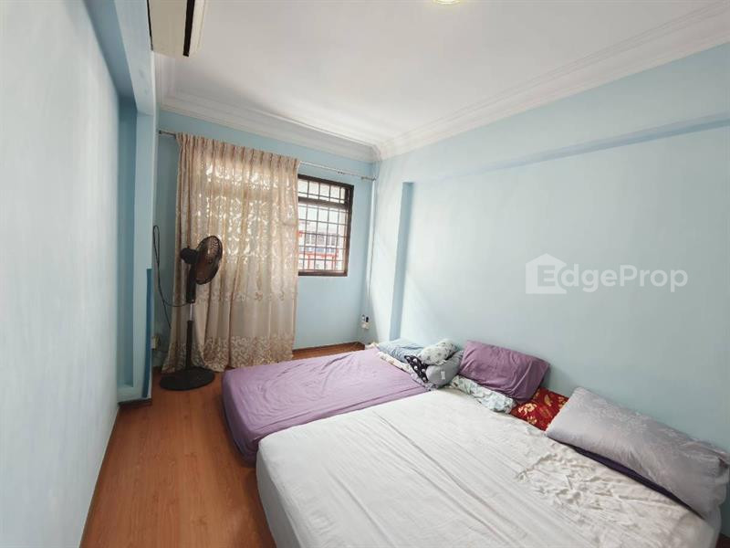 504 WOODLANDS DRIVE 14 photo 4