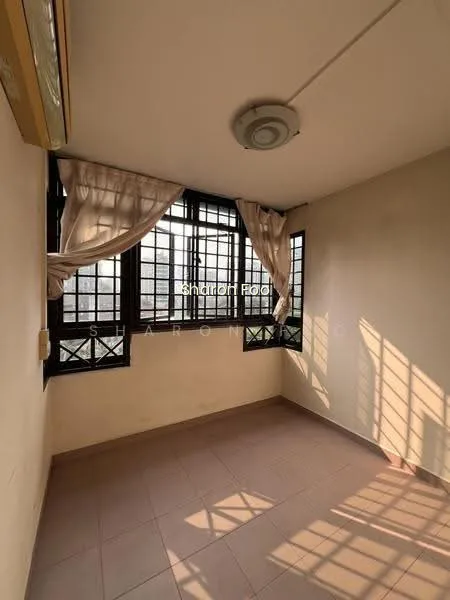 98 Whampoa Drive image 1 of 10