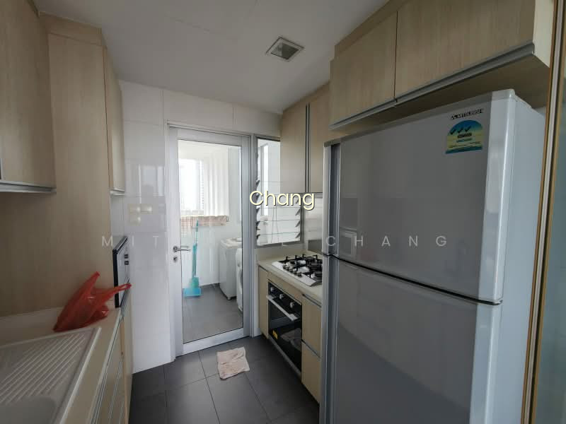 THE PARC CONDOMINIUM photo 4