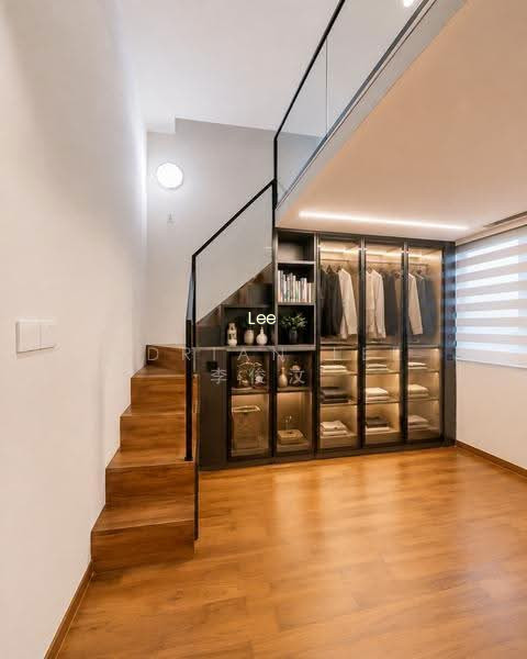 Mayfair Gardens photo 2