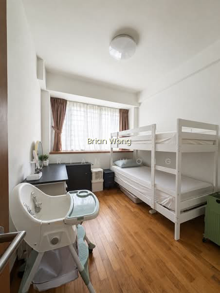 ADAM PARK CONDOMINIUM photo 2