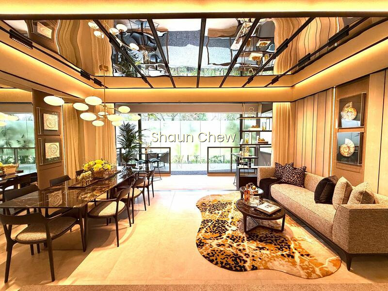ZYON GRAND image 1 of 7