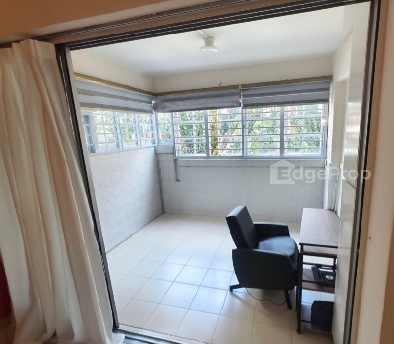 555 JURONG WEST STREET 42 photo 3