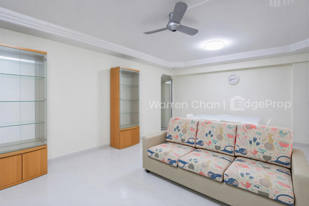 366 CORPORATION DRIVE photo 4