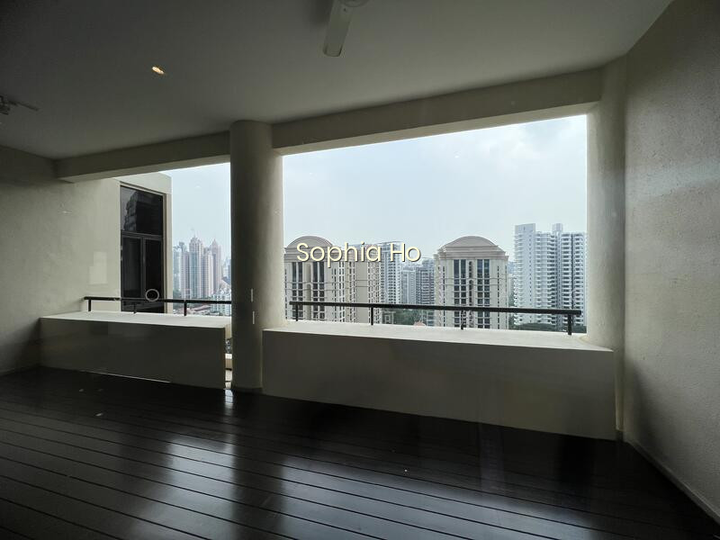 The Colonnade photo 4