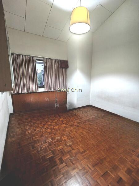 IVORY HEIGHTS photo 3