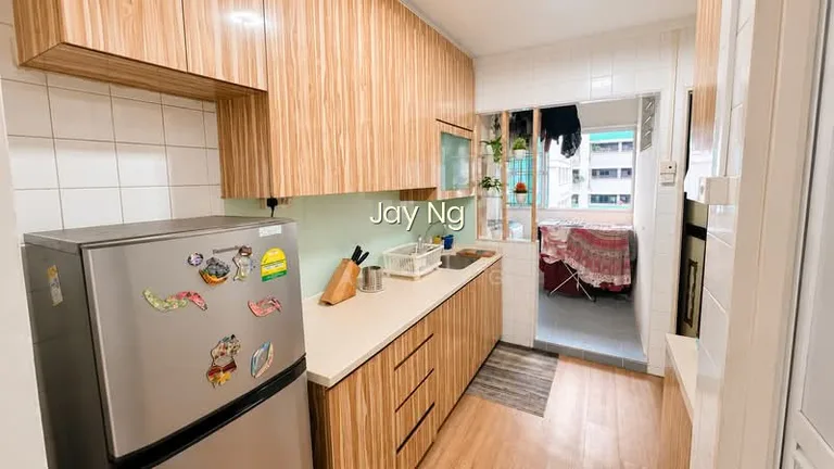 617 Woodlands Avenue 4 image 1 of 10