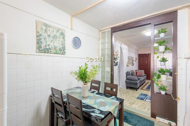 127 ANG MO KIO AVENUE 3 photo 2