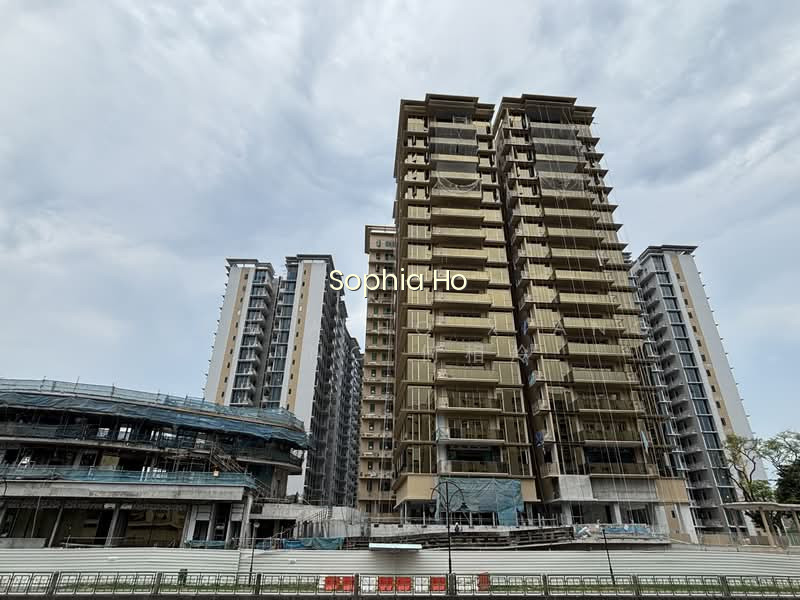 Grand Dunman image 1 of 10